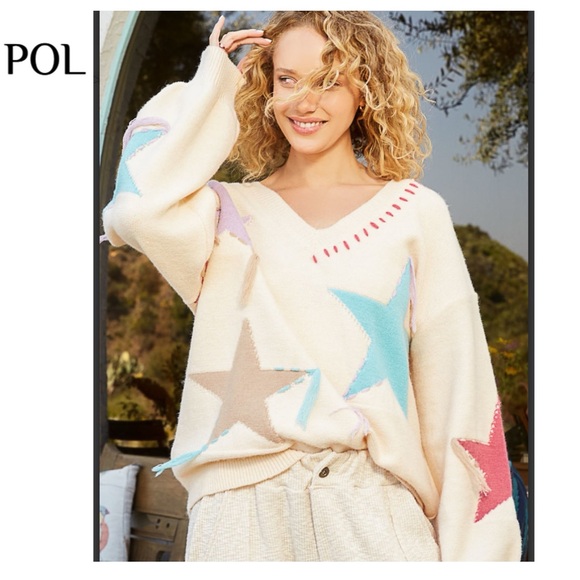 POL Sweaters - $40 start 332 ⬇️Pretty POL V neck star sweater